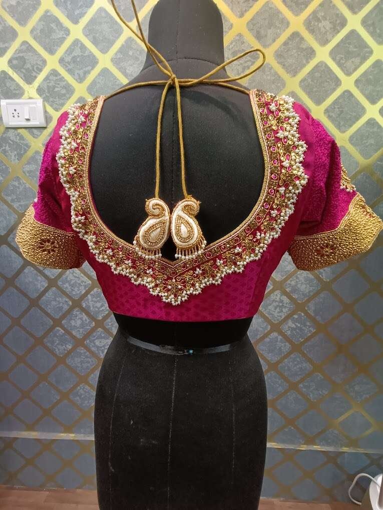 SAAYAS BOUTIQUE